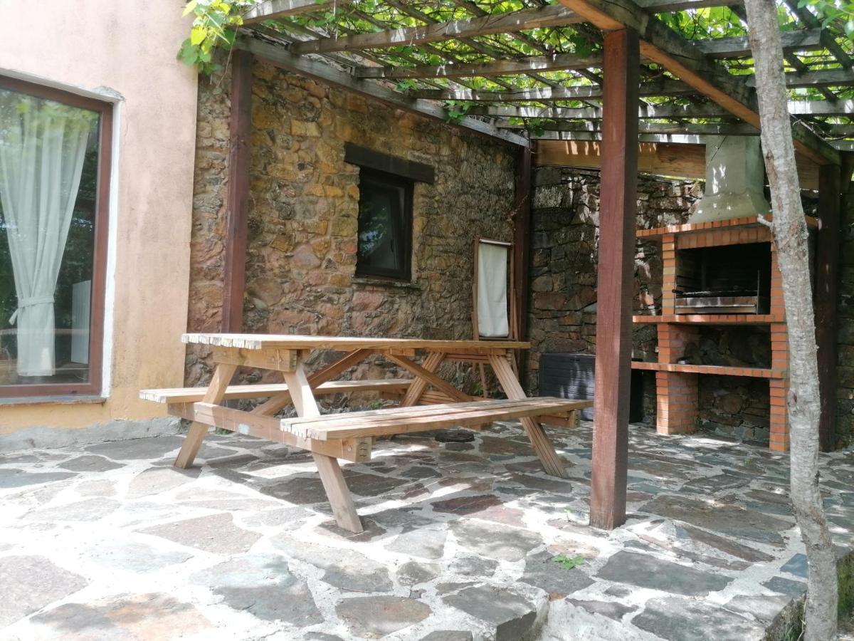 Retiro De Gondramaz - 200 M2ヴィラ エクステリア 写真